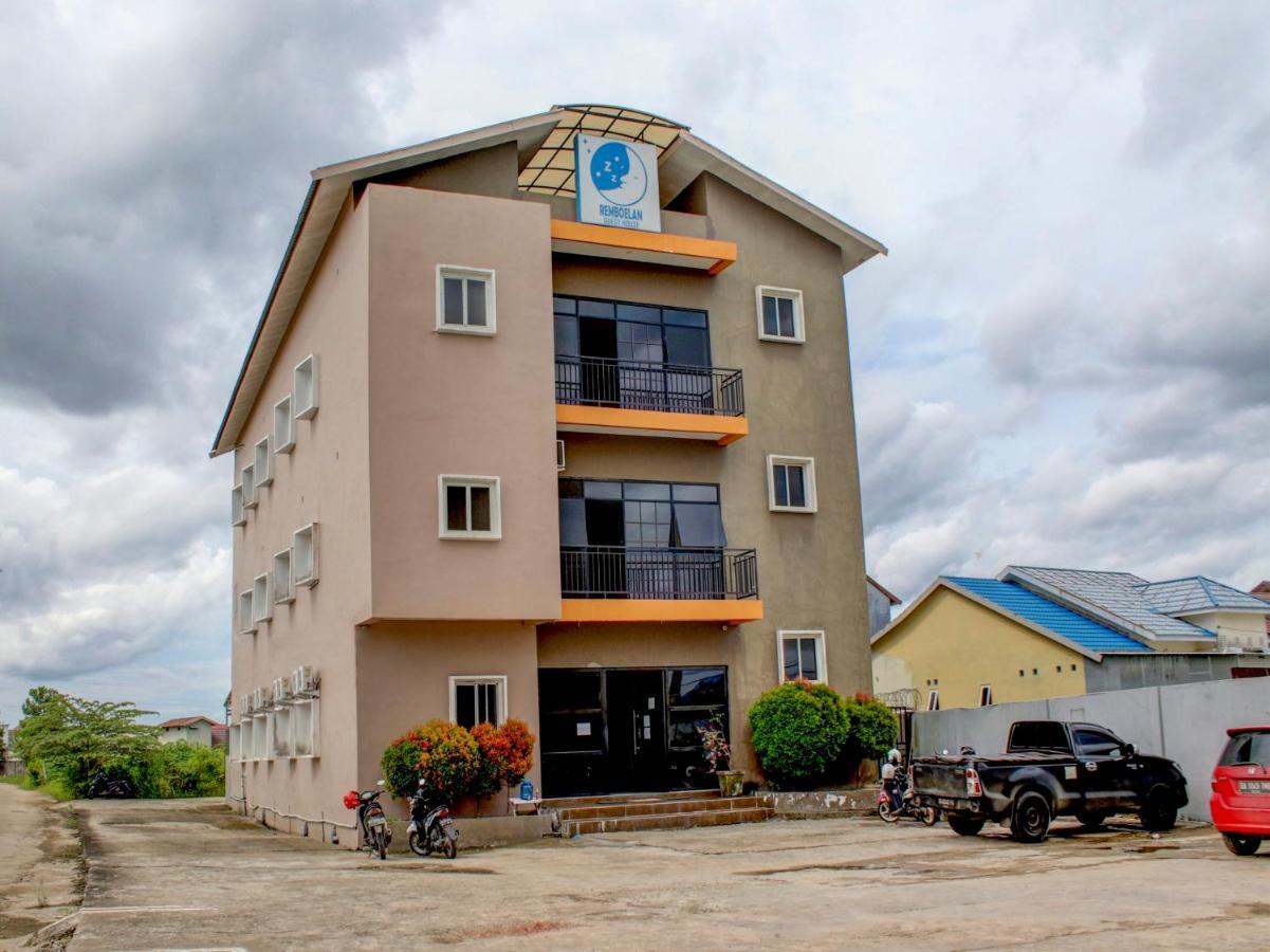 Sungai Lutus Oyo 90162 Remboelan Guest House מראה חיצוני תמונה