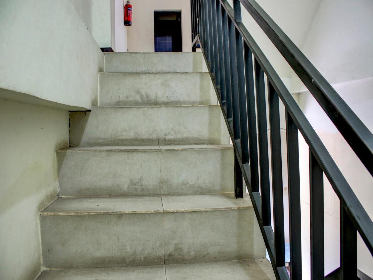 Sungai Lutus Oyo 90162 Remboelan Guest House מראה חיצוני תמונה